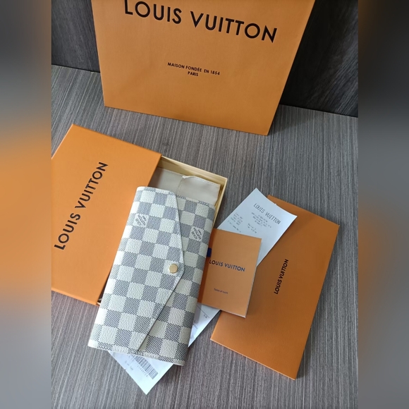 Louis Vuitton Sarah Wallet Damier Azur Canvas - Picture 1 of 11